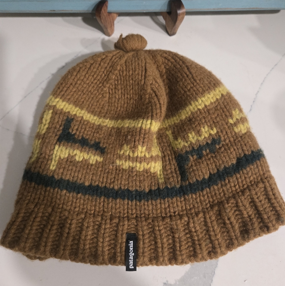 Patagonia Sapka Beanie Tan and Yellow Knit Beanie